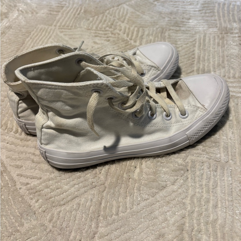 Converse - Picture 3 of 4